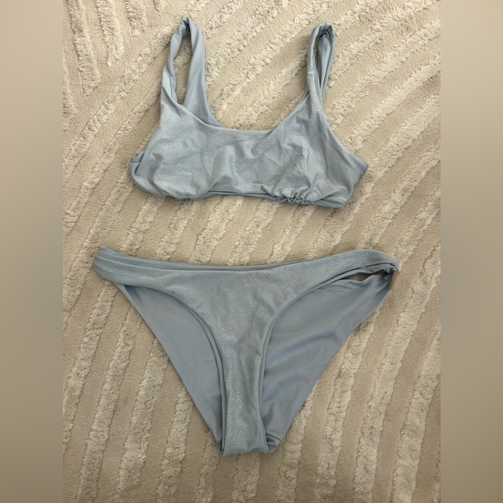 Imsy bikini, light blue/ grey textured camo pattern reversible top: M bottoms: L